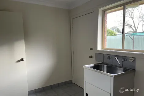 Property photo of 1/546 Hague Street Lavington NSW 2641