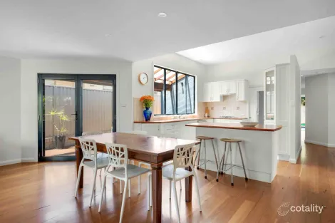 Property photo of 30 Green Crescent Shell Cove NSW 2529