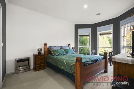 Property photo of 21 Prahn Court Brookfield VIC 3338