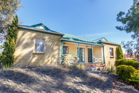 104 Malunna Rd, Lindisfarne, TAS 7015