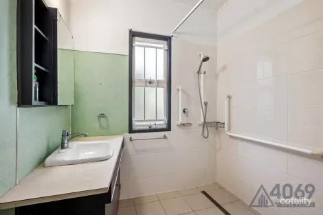 Property photo of 12 Dumbarton Drive Kenmore QLD 4069