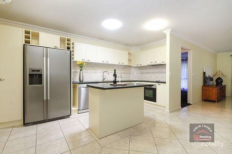 Property photo of 8 Mossman Close Forest Lake QLD 4078