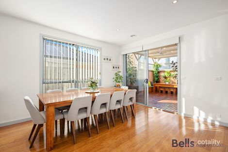 Property photo of 2/47 Whitesides Avenue Sunshine West VIC 3020
