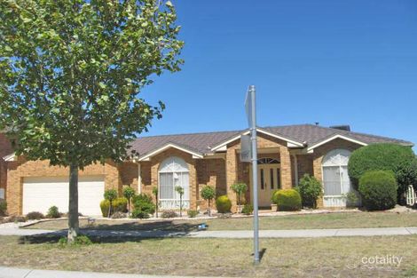 33 Tasman Cres, Taylors Lakes, VIC 3038