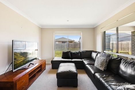 Property photo of 15 McIntosh Street Westbrook QLD 4350