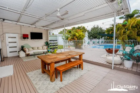 15 Crystal St, Happy Valley, QLD 4825