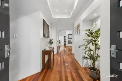 Property photo of 33 Rosewell Green Wanneroo WA 6065