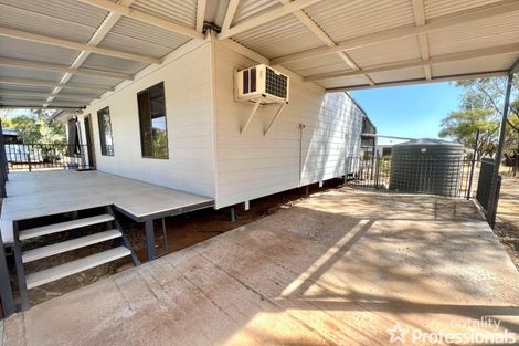 Property photo of 19 Hunter Road Muluckine WA 6401