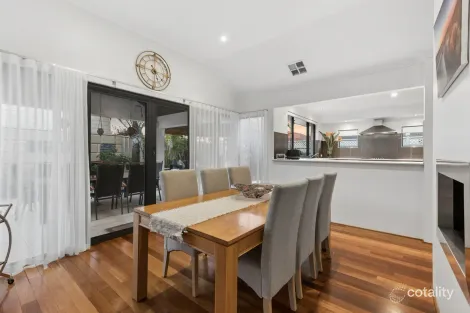 Property photo of 33 Rosewell Green Wanneroo WA 6065