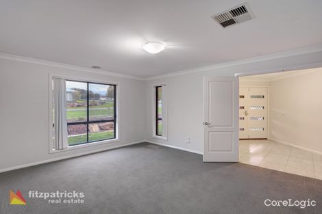 Property photo of 8 Plunkett Drive Lake Albert NSW 2650