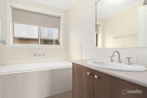 Property photo of 7 Davey Drive Drouin VIC 3818