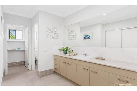 Property photo of 82 Landing Circuit Springfield Lakes QLD 4300