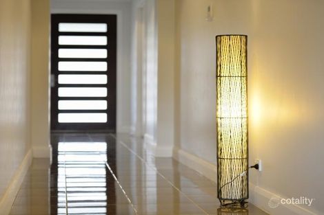 Property photo of 28 De Lauret Street Renwick NSW 2575