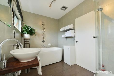 Property photo of 34 McFarlane Drive Kanimbla QLD 4870