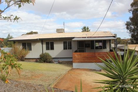 2 Sandalwood Lane, Kambalda East, WA 6442