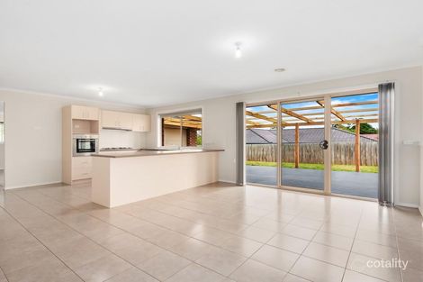 Property photo of 7 Davey Drive Drouin VIC 3818