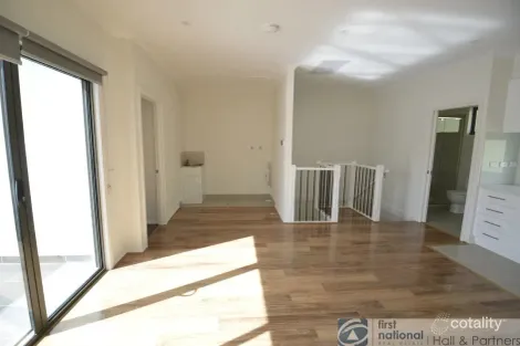 Property photo of 2/24 Wilma Avenue Dandenong VIC 3175