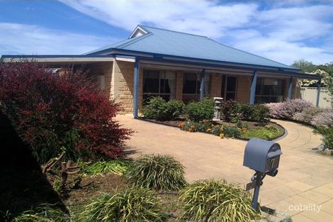 Property photo of 7 Marshall Crescent Heathcote VIC 3523