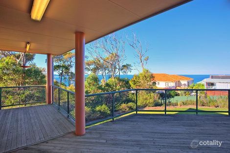 Property photo of 12 Sea Eagle Crescent Caves Beach NSW 2281