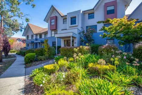 Property photo of 28/2 Hopegood Place Garran ACT 2605