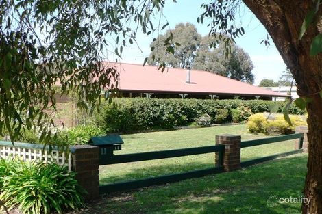 Property photo of 11 Ida Crescent Romsey VIC 3434