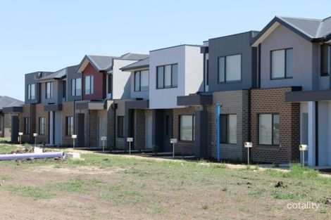 Property photo of 98 Baronial Way Craigieburn VIC 3064