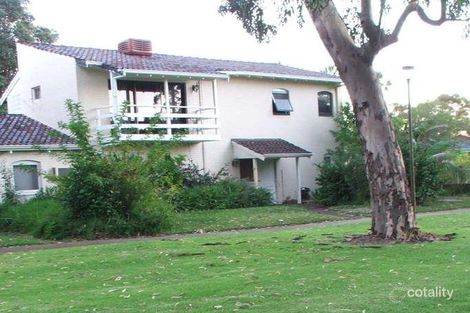 28 Regency Dr, Thornlie, WA 6108