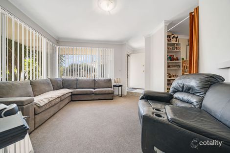 Property photo of 10 Greenfields Circle Hocking WA 6065