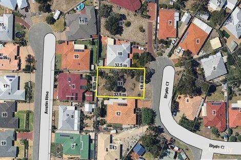 Property photo of 11 Bryde Court Dawesville WA 6211