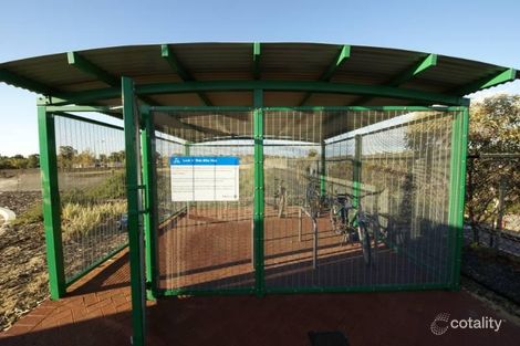 Property photo of 8 Berrow Place Leda WA 6170