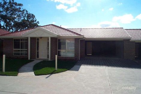Property photo of 19/4 Paydon Way Hampton Park VIC 3976