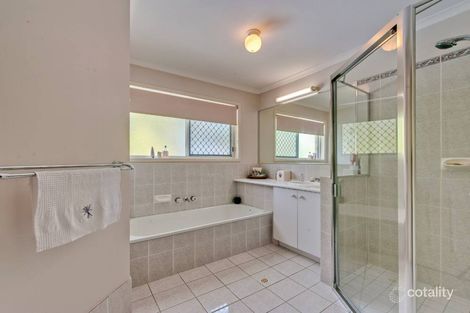 Property photo of 52 Chesterfield Crescent Kuraby QLD 4112