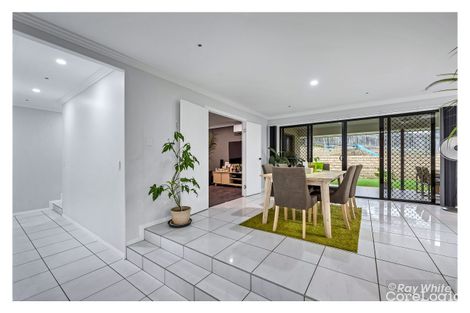 Property photo of 76 Sunset Drive Norman Gardens QLD 4701