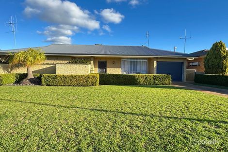 11 Downes Cres, Parkes, NSW 2870