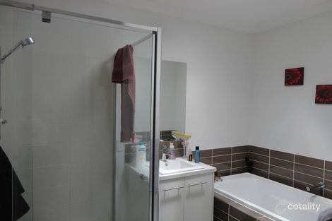 Property photo of 9 Reef Walk Point Cook VIC 3030
