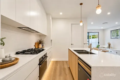 Property photo of 6 Marlborough Place Berkeley Vale NSW 2261