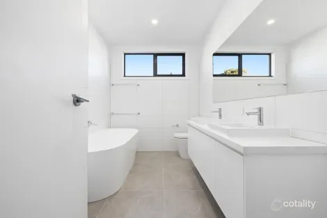 Property photo of 28 Osborne Avenue McKinnon VIC 3204