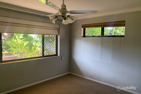 Property photo of 10 Portmarnock Circle Halls Head WA 6210