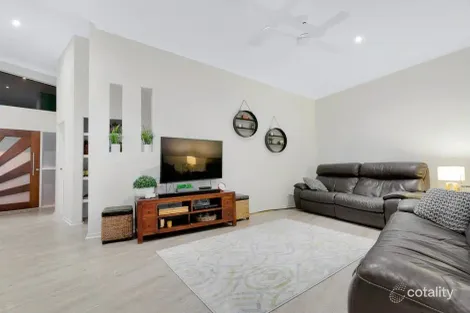 Property photo of 16 Elm Place Heathwood QLD 4110