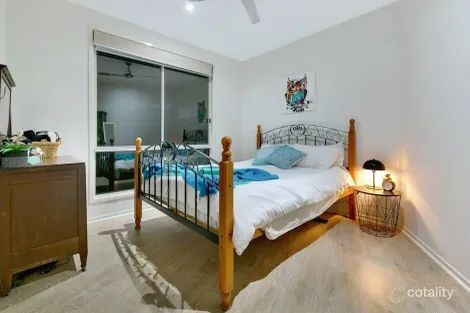 Property photo of 16 Elm Place Heathwood QLD 4110