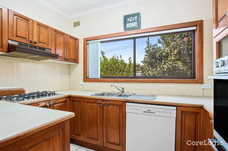 Property photo of 28 Lake Parade East Corrimal NSW 2518