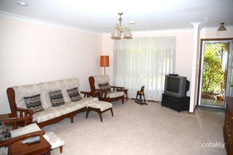 Property photo of 31 Bensley Close Lake Haven NSW 2263