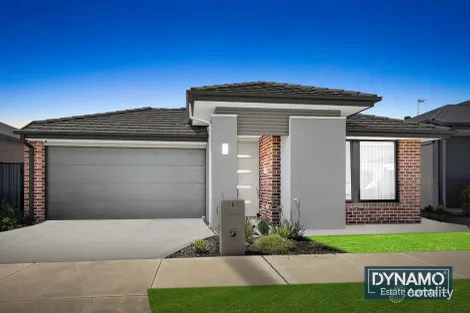 9 Spreading Rd, Mickleham, VIC 3064