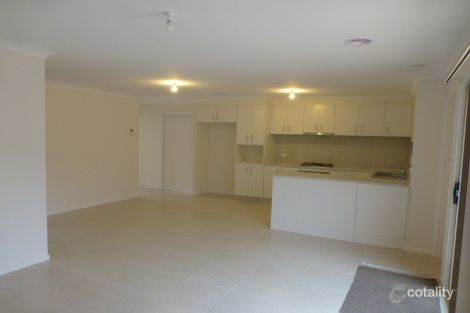 Property photo of 63 Kingsland Parade Casey ACT 2913