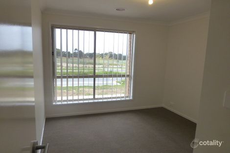 Property photo of 59 Kingsland Parade Casey ACT 2913
