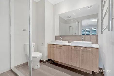 Property photo of 2 Angove Street Craigieburn VIC 3064