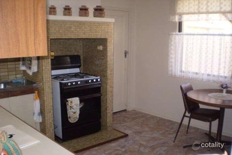 Property photo of 2 Melrose Street Newport VIC 3015
