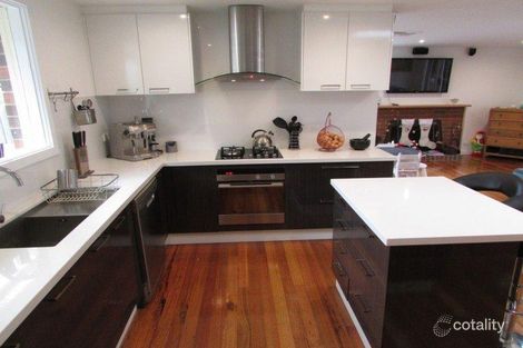 Property photo of 12 Dunraven Court Frankston VIC 3199
