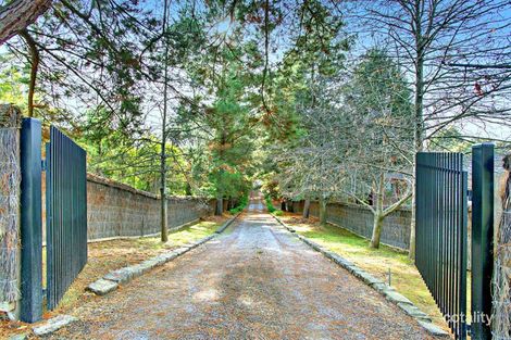 Property photo of 17 Iolanthe Close Park Orchards VIC 3114