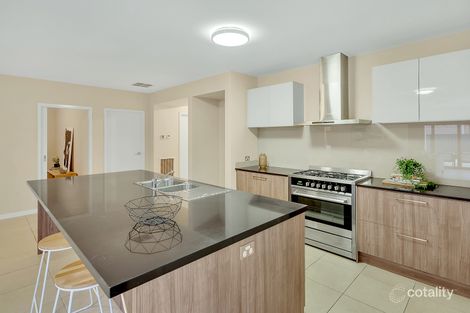 Property photo of 19 Serenity Way Craigieburn VIC 3064